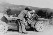 Huyền Thoại Tiếp Theo Của Bugatti: Elisabeth Junek
