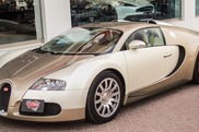 Hellgoldener Bugatti Veyron steht für $1.3 Millionen zum Verkauf